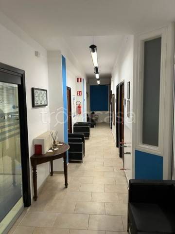 Ufficio in in affitto da privato a Cagliari piazza Galileo Galilei, 32
