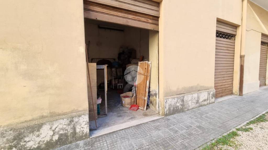 Garage in vendita a Viterbo via Istria, 8