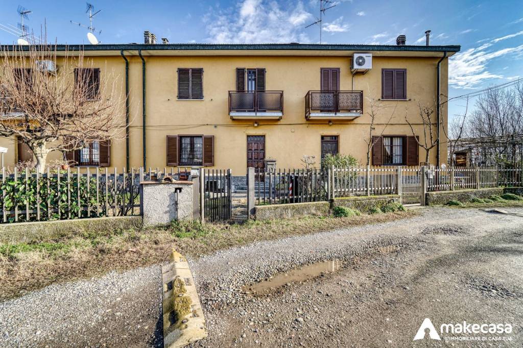 Casa Indipendente in vendita a San Giuliano Milanese via Trieste, 69