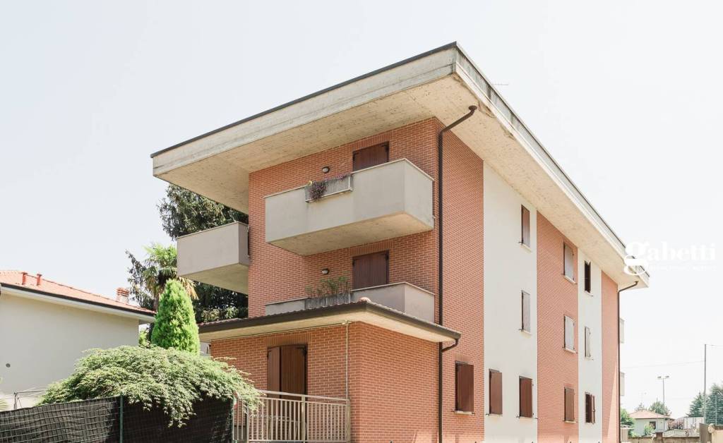 Appartamento in vendita a Bernareggio via Monte Grappa, 3/a