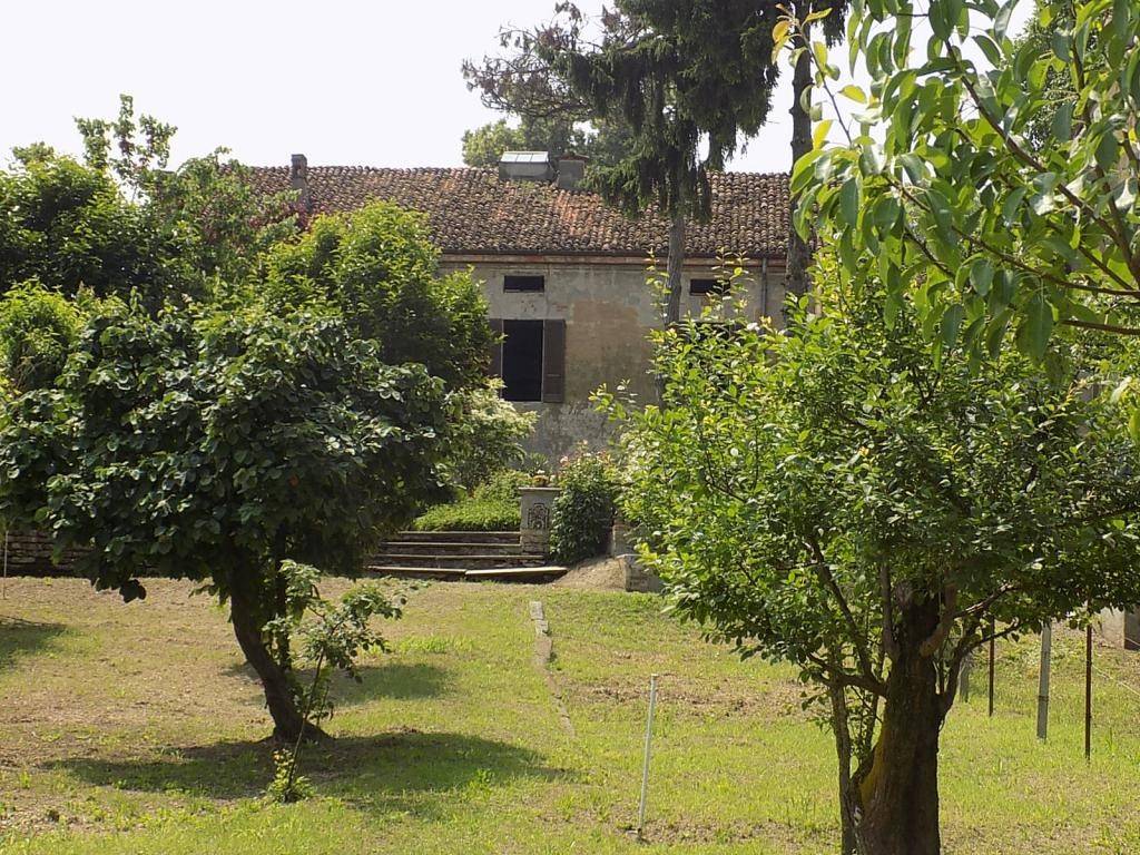 Colonica in vendita a Castelnuovo Bocca d'Adda castelnuovo Bocca d'Adda Via Rocca Stanga 7
