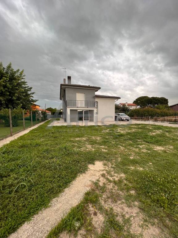 Villa in vendita ad Arquà Polesine