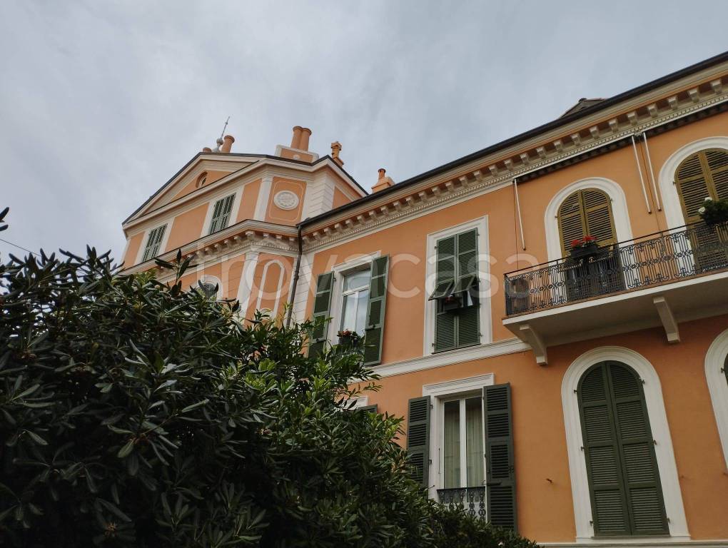 Appartamento in vendita a Bordighera via Vittorio Emanuele ii, 216
