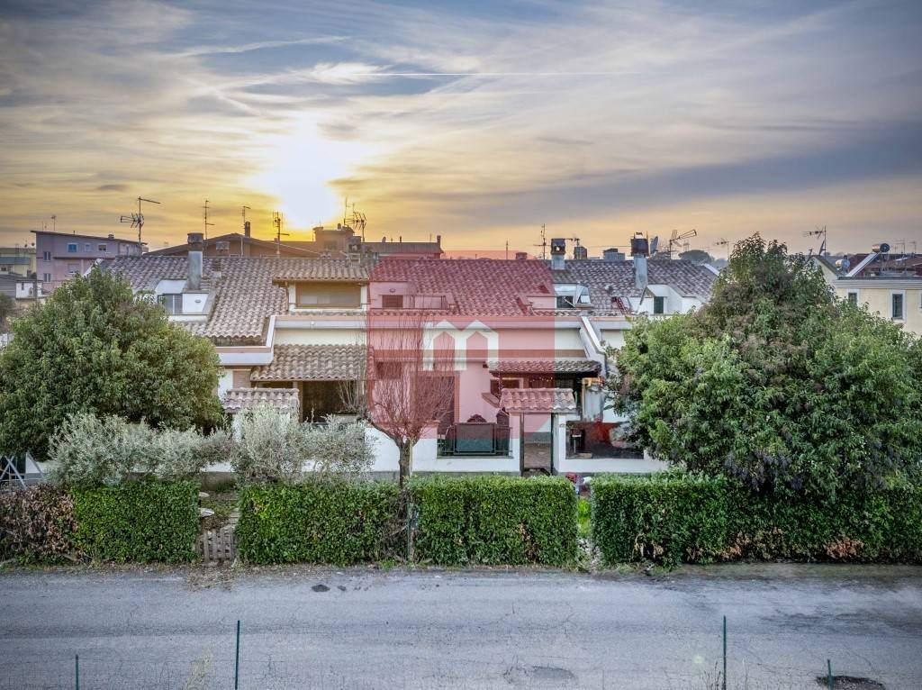 Villa in vendita a Roma via Matelica