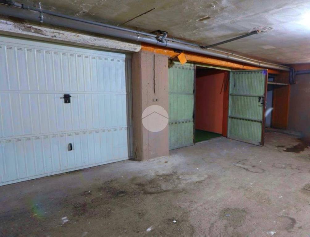 Garage in vendita a Chieti via Pescara, 177