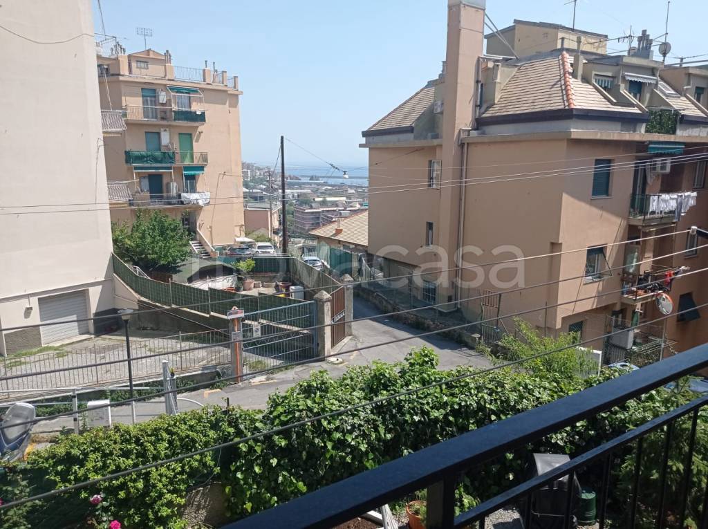 Appartamento in vendita a Genova via Villini Ambrogio Negrone