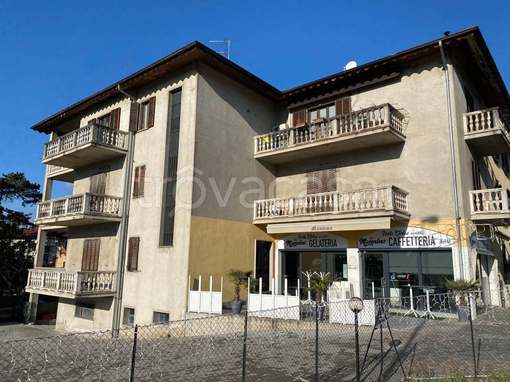 Appartamento in vendita a Induno Olona via Bruno Jamoretti, 42