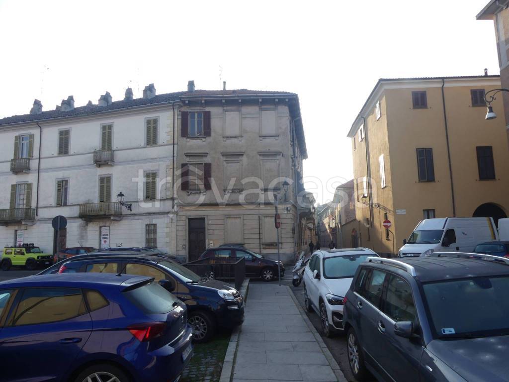 Appartamento in vendita a Vercelli via Simone di Collobiano, 8