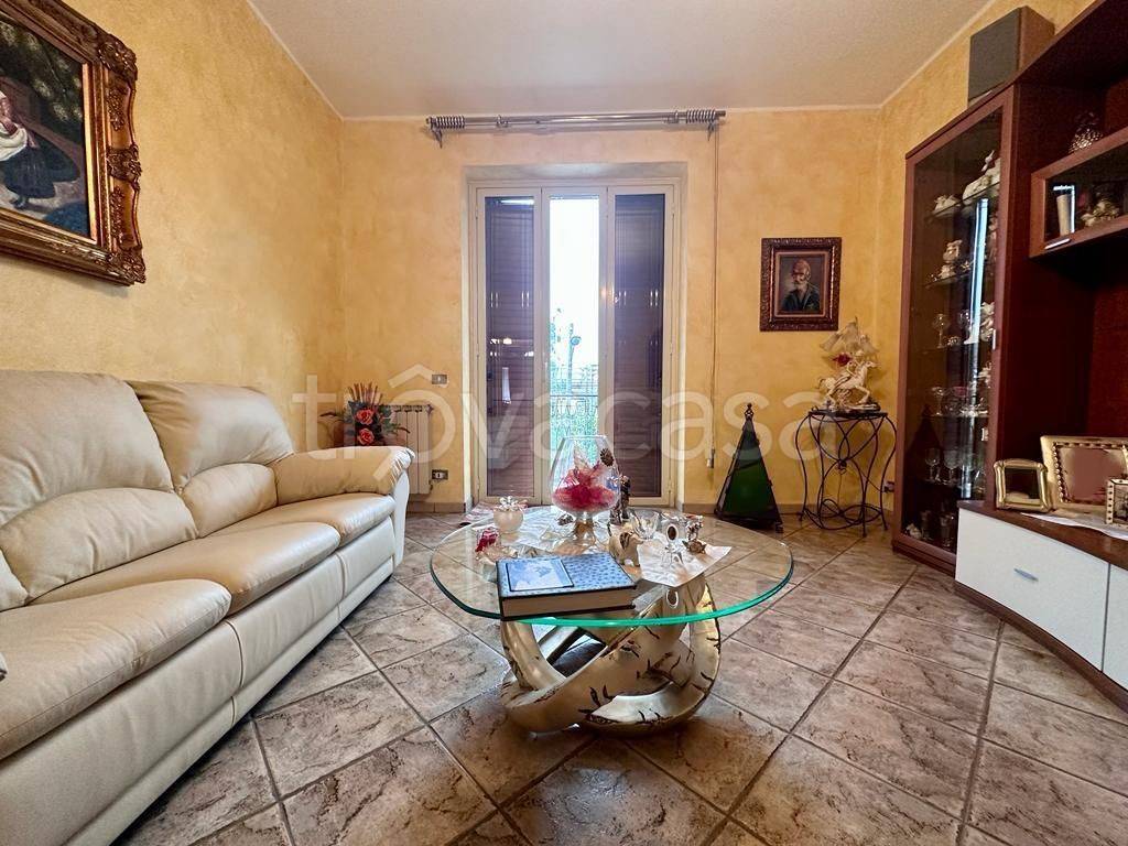 Appartamento in vendita a Barcellona Pozzo di Gotto viale Giacomo Leopardi, 67