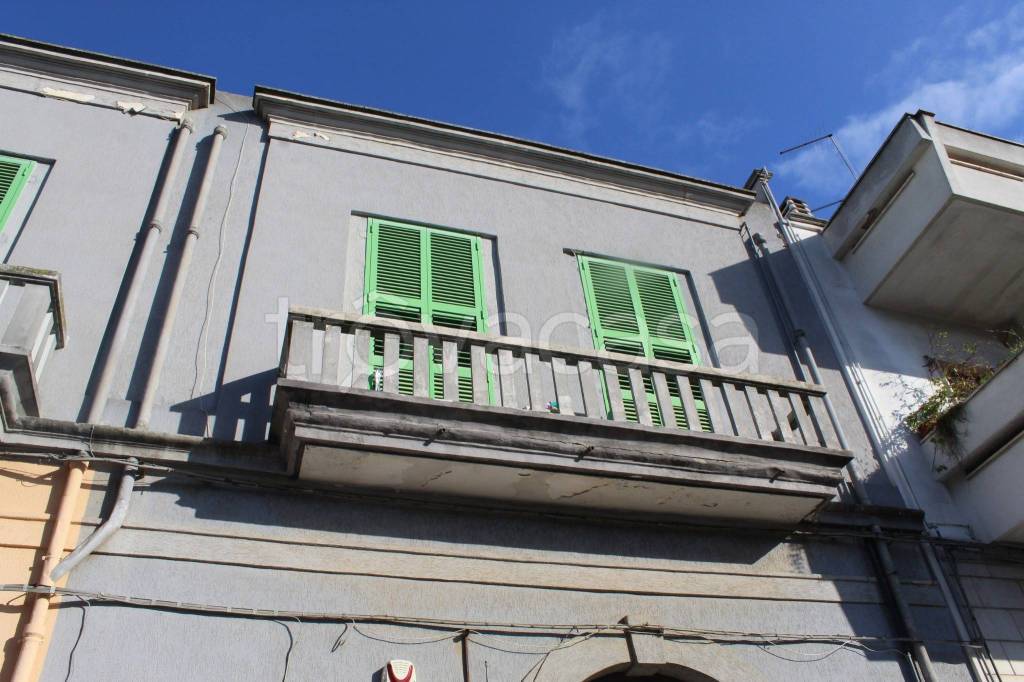 Appartamento in affitto a Francavilla Fontana via Pietro di Castri, 5