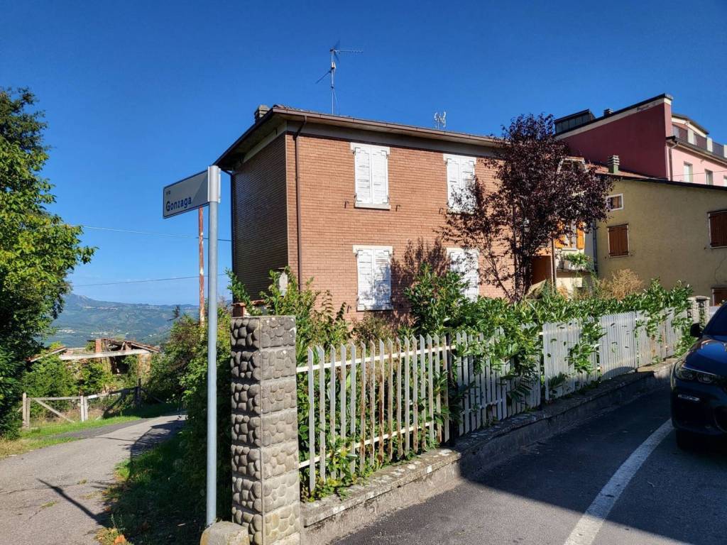 Villa in vendita a Toano via Conte Sasso, 30