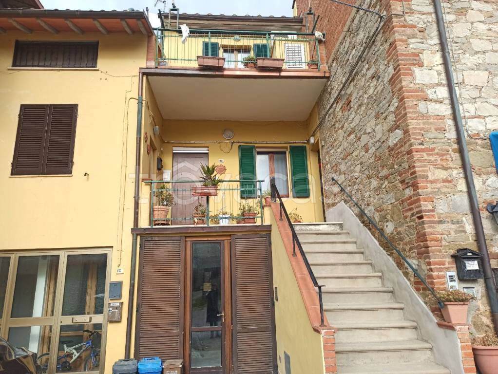 Casa Indipendente in vendita a Castiglione del Lago via Santa Maria