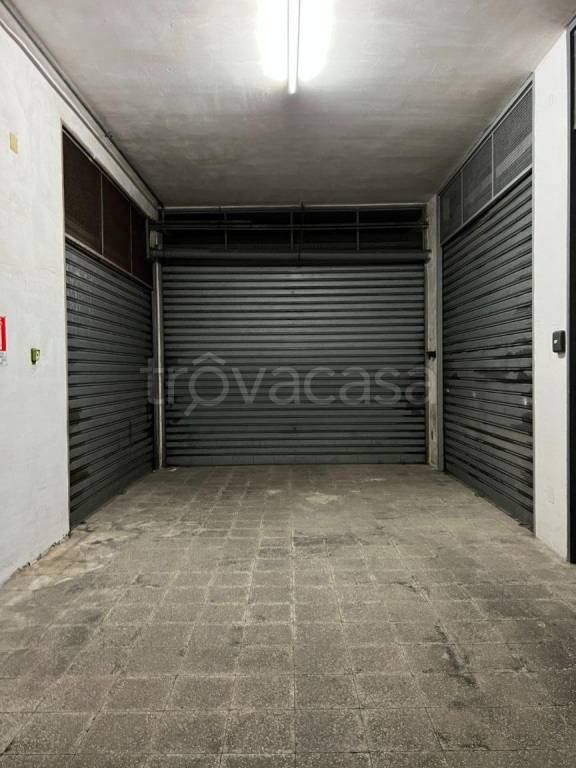 Garage in vendita a Giovinazzo via Sottotenente De Ceglie