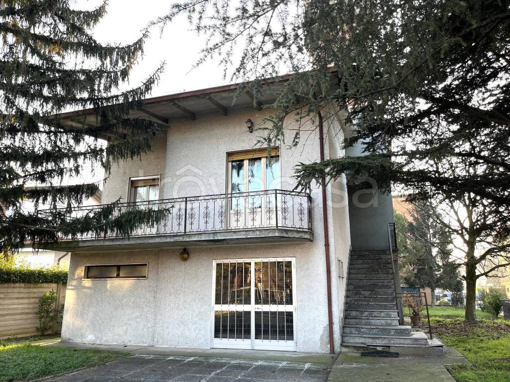 Villa in vendita a Marcaria via Enrico Fermi, 14