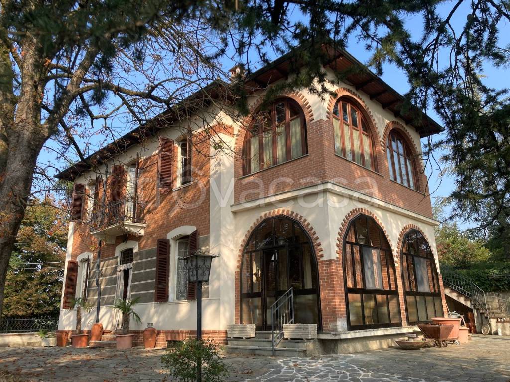 Villa in vendita a Cinaglio via Guglielmo Marconi, 23