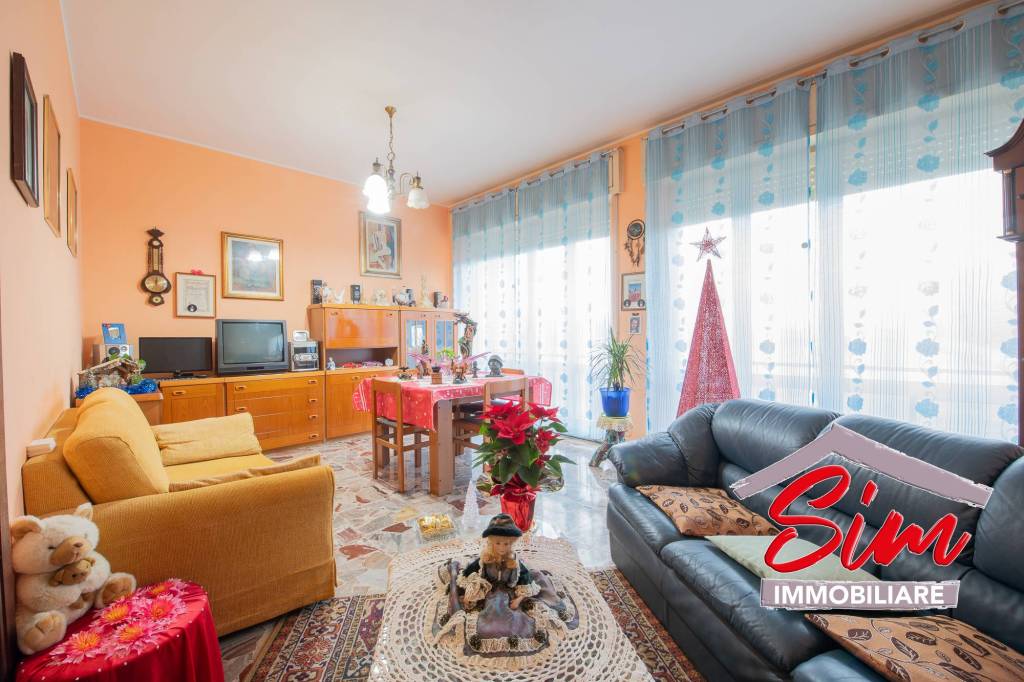 Appartamento in vendita a Novara via Verbano, 112