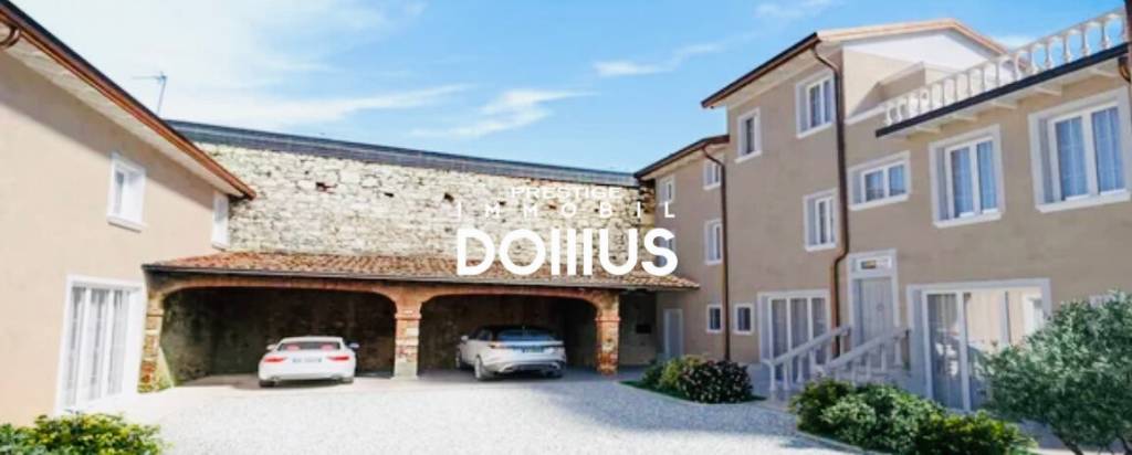 Appartamento in vendita a Desenzano del Garda via Vittorio Veneto