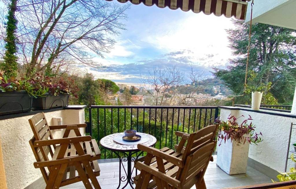 Appartamento in vendita a Rapallo via Villa Grande, 5