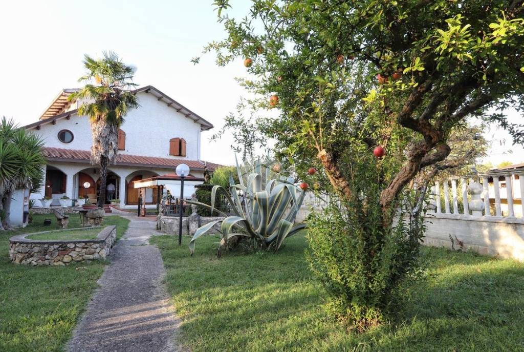 Villa in vendita a Chieti viale della Unità d'Italia, 587