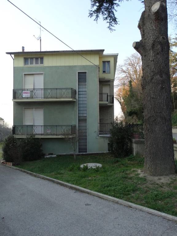 Casa Indipendente in in vendita da privato a Montappone via Sole, 23