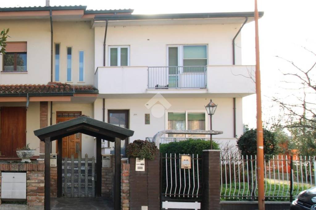 Casa Indipendente in vendita a Cesena via Cerchia di Sant'Egidio, 2870