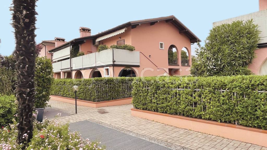 Appartamento in vendita a Manerba del Garda via Belvedere, 1