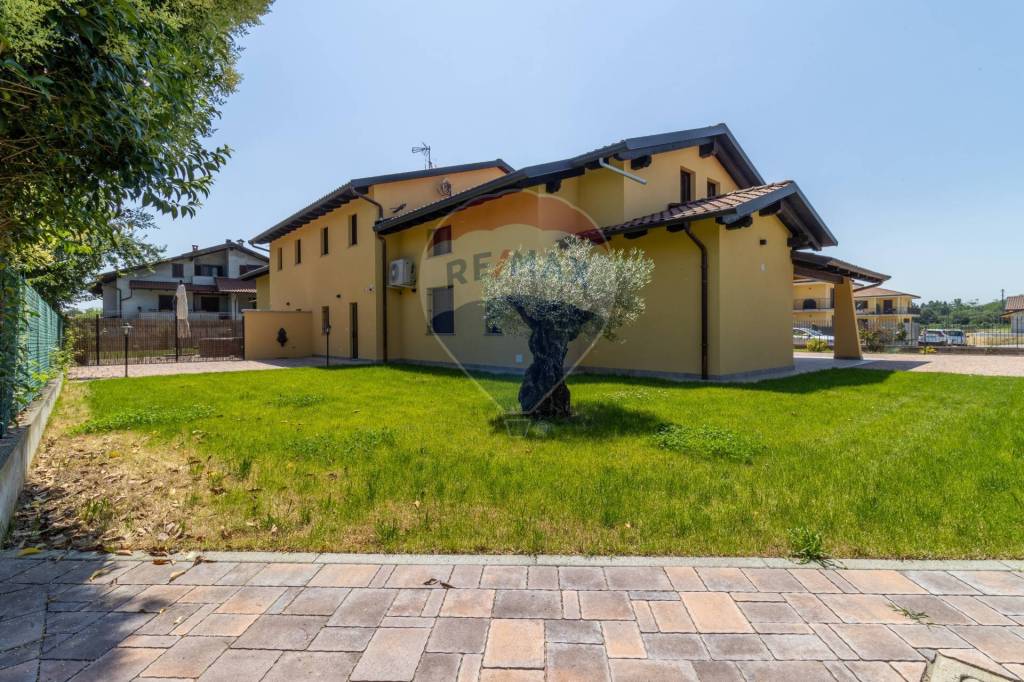 Casa Indipendente in vendita a Cavaglià via Sant'Anna, 5