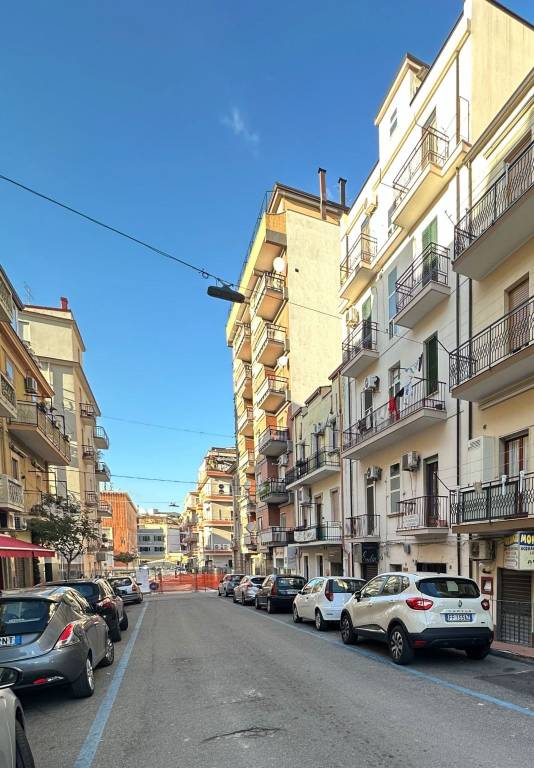 Appartamento in vendita a Crotone via venezia, 45