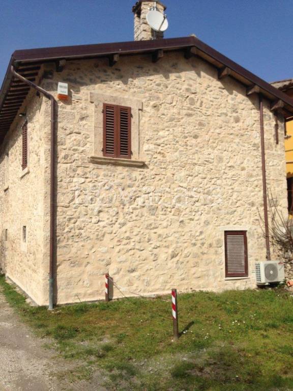 Casa Indipendente in vendita ad Ascoli Piceno rua dell'Armellino