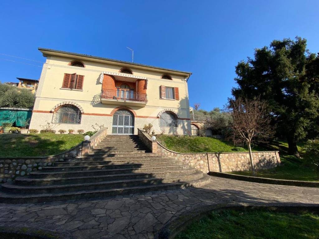 Villa in vendita a Cazzago San Martino