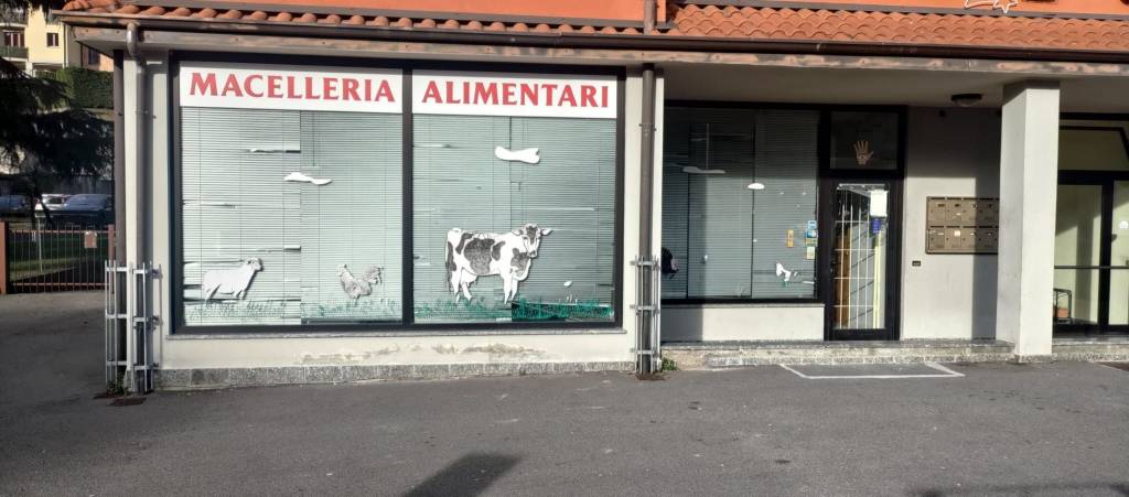 Negozio Alimentare in in vendita da privato ad Asso via Luigi Oltolina, 16