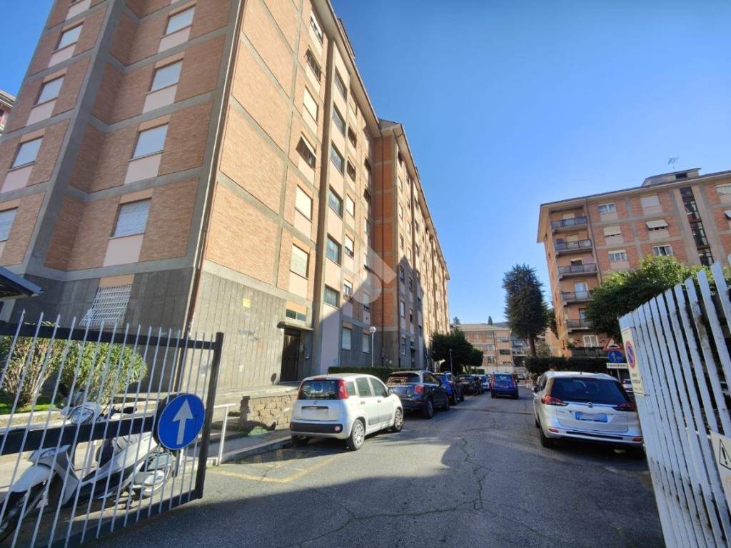 Appartamento in vendita a Roma viale dei Romanisti, 180