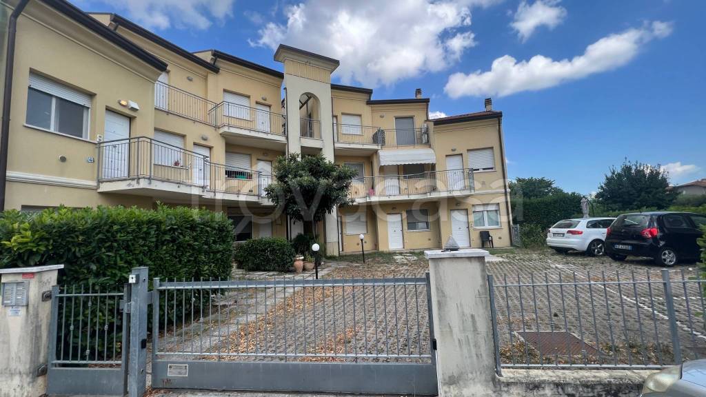 Appartamento in vendita a San Giovanni in Marignano via Pianventena, 400
