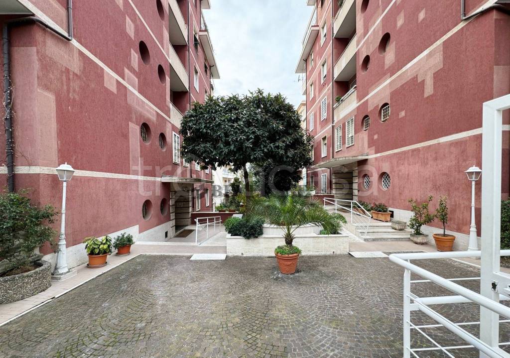 Appartamento in vendita a Roma viale delle Medaglie d'Oro