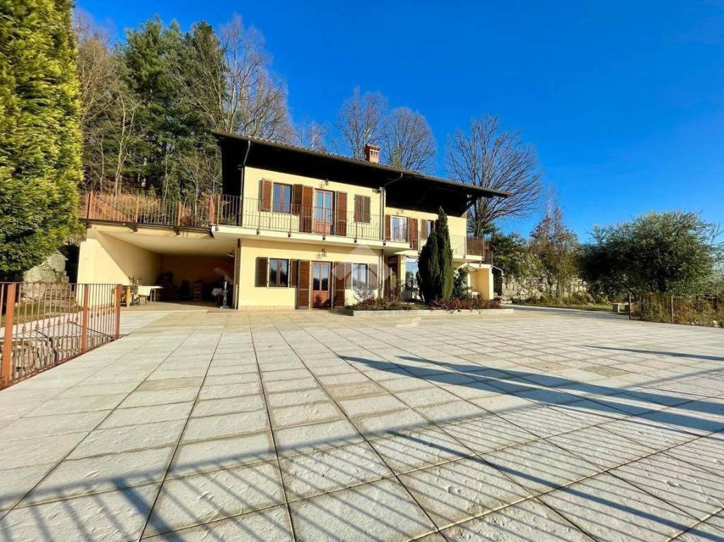 Villa in vendita a Castellamonte frazione Filia, 137