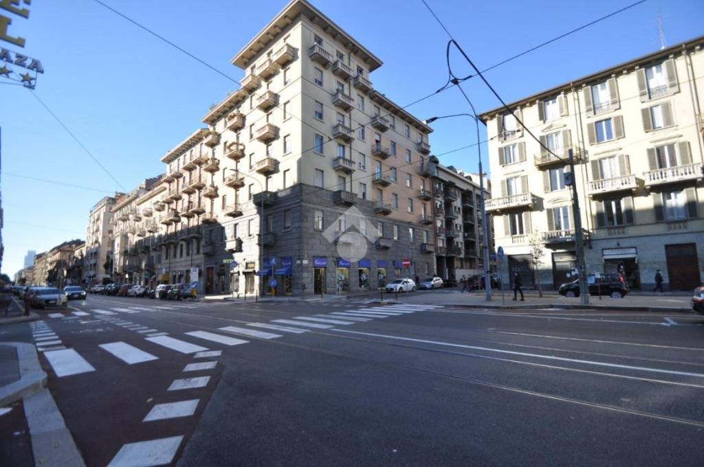 Appartamento in vendita a Torino via Nizza, 82