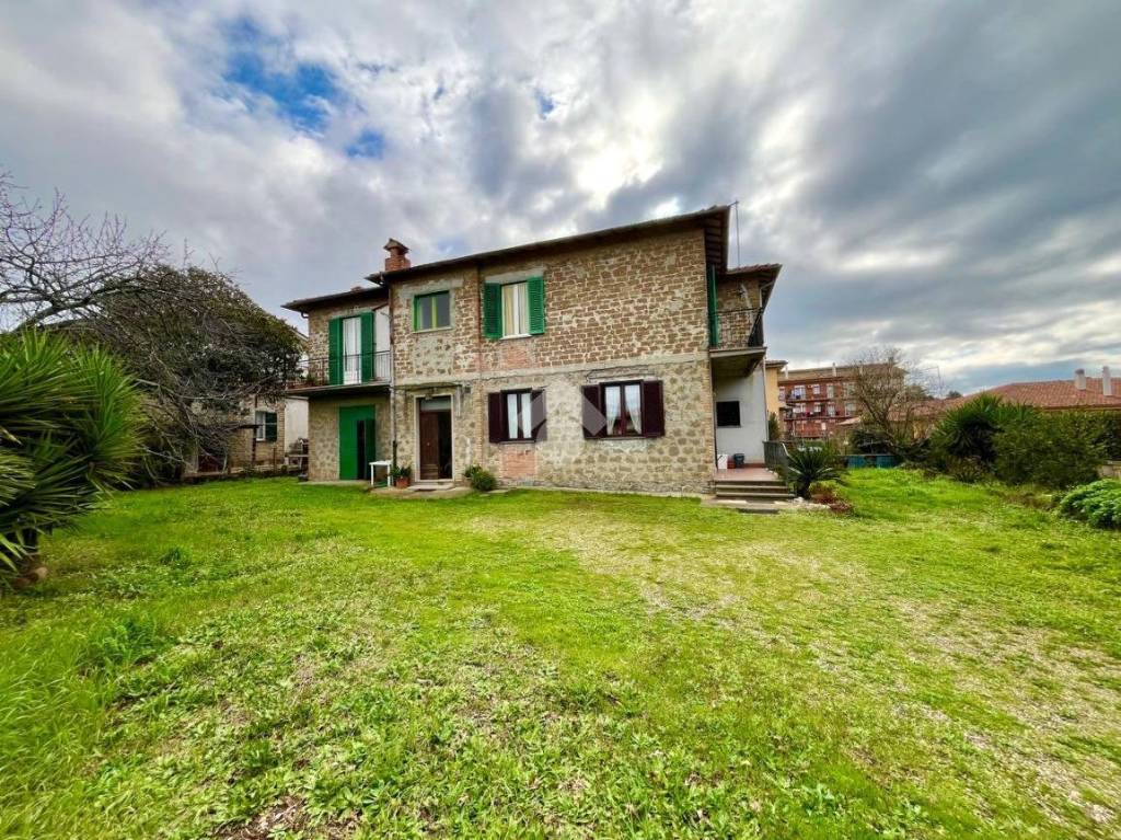 Villa in vendita a Manziana via Strada Croce