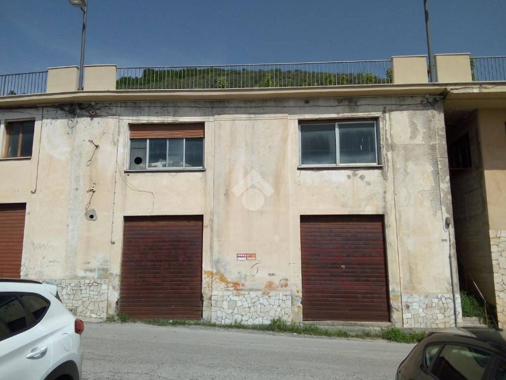 Magazzino in vendita ad Alvito via Rampa San Nicola, 24