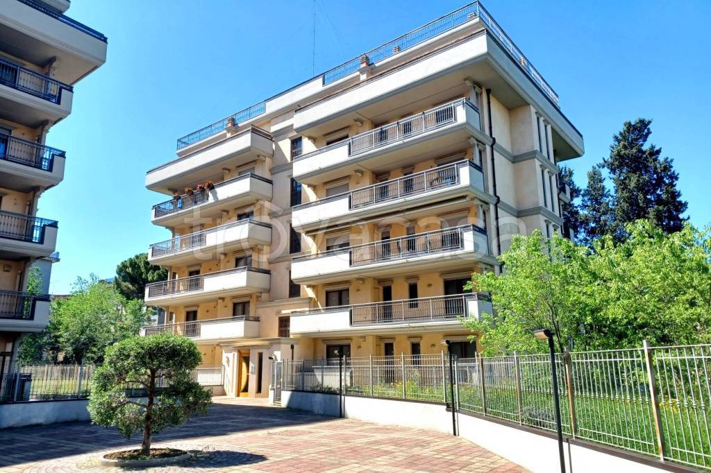 Appartamento in vendita a Foggia via Nicola Arpaia, 37