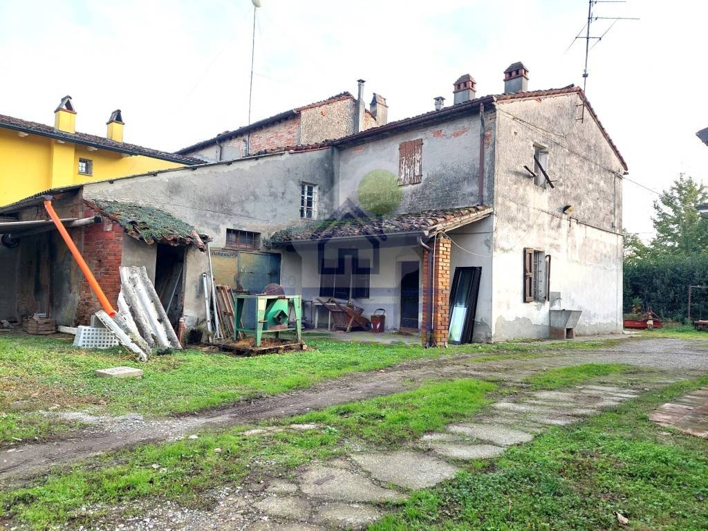 Casa Indipendente in vendita a Castelvetro Piacentino via sei martiri