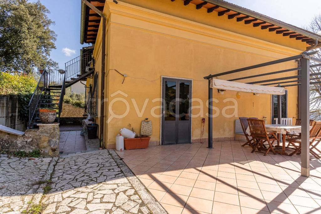 Villa in vendita a Castellina in Chianti strada Regionale di Val d'Elsa