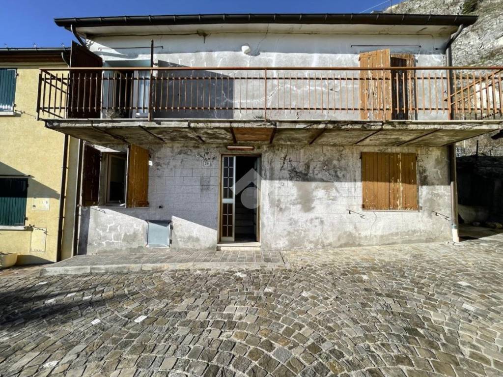 Colonica in vendita a Poggio Torriana via Gramsci, 29