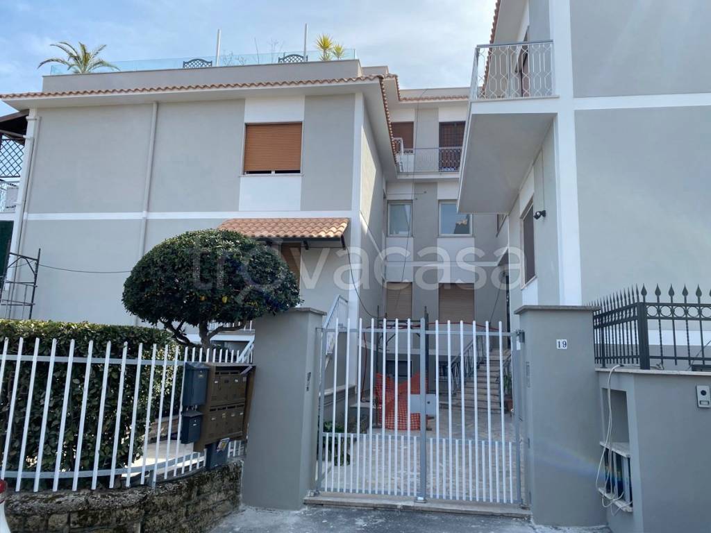 Appartamento in vendita a Roma via Cortale, 19