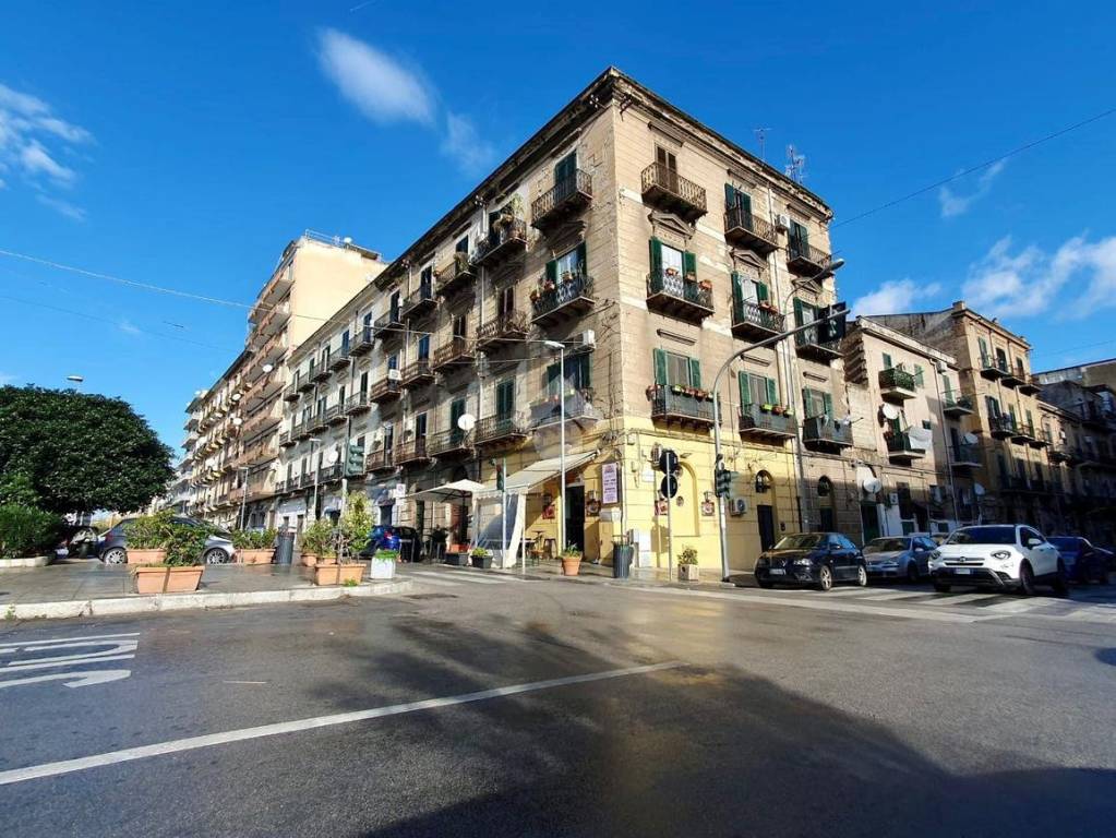 Appartamento in vendita a Palermo corso dei Mille, 202