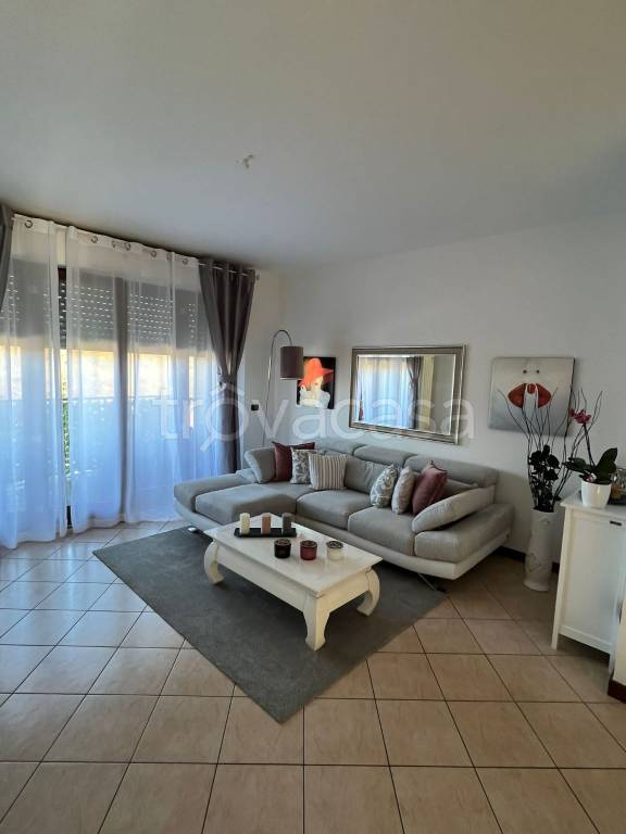 Villa a Schiera in in vendita da privato a Cadegliano-Viconago via Statale, 3