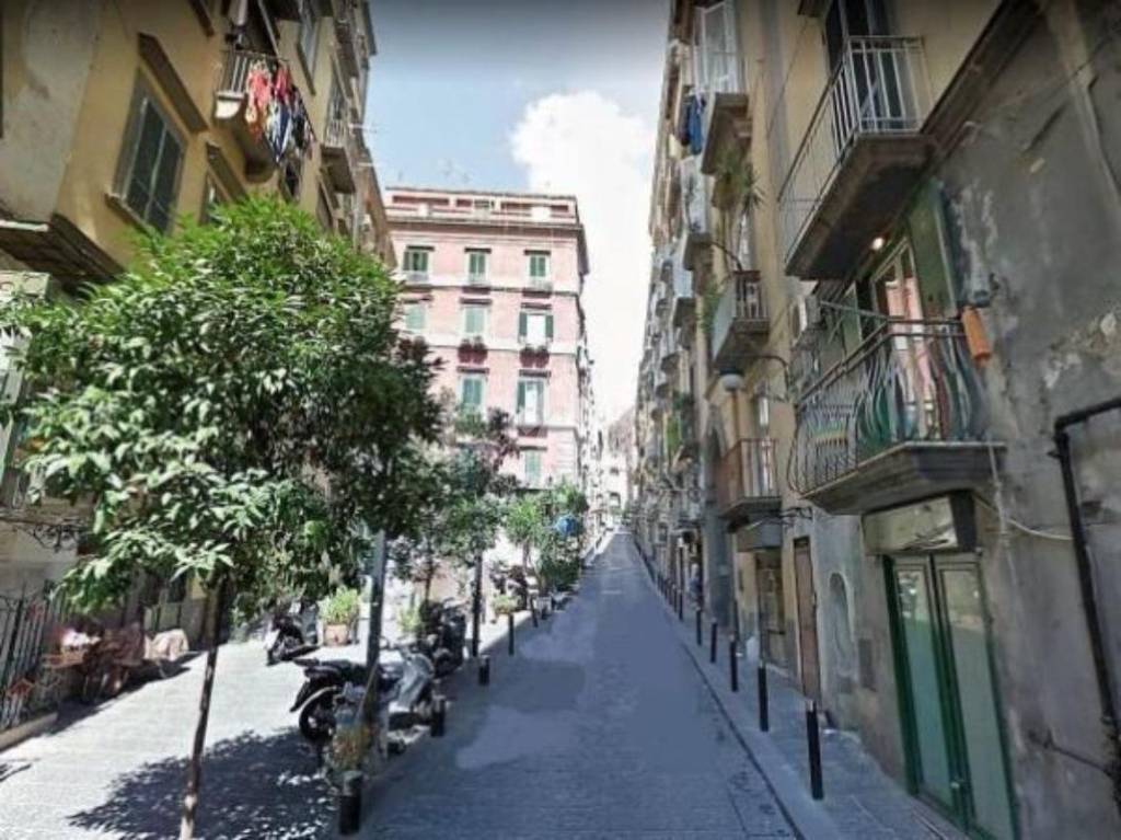 Appartamento in vendita a Napoli via Santa Caterina da Siena