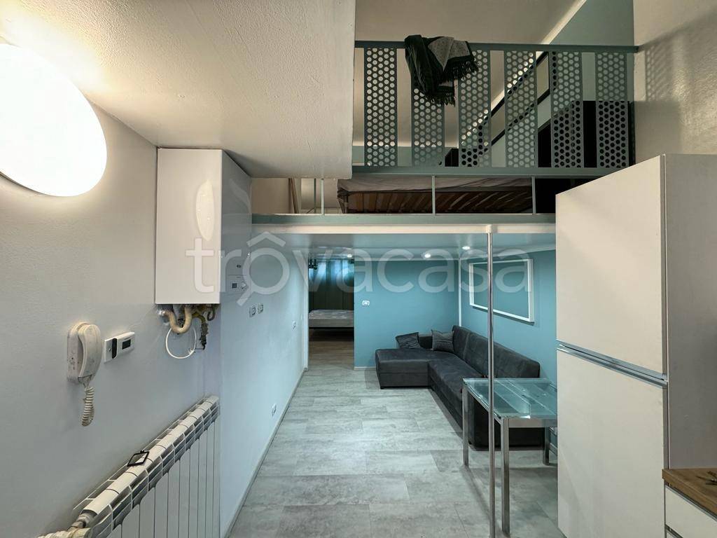 Appartamento in vendita a Milano via Luigi Pastro, 30