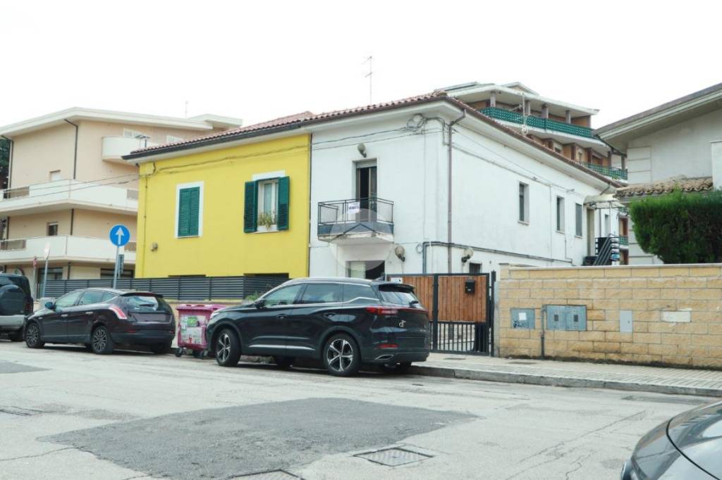 Villa Bifamiliare in vendita a Pescara viale d'Avalos, 138
