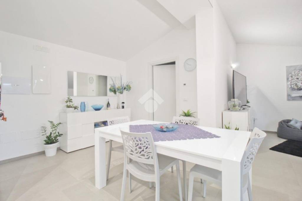 Appartamento in vendita a Montesilvano via Umbria, 15