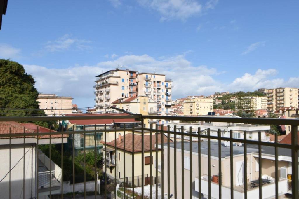 Appartamento in vendita ad Agropoli via Matilde Serao, 32